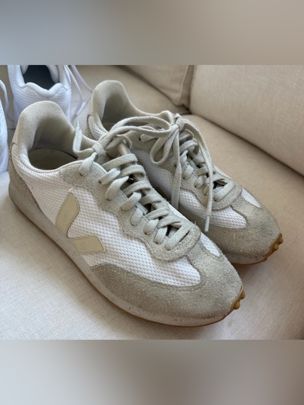 Veja Neutral Beige & White Women’s Casual Sneakers